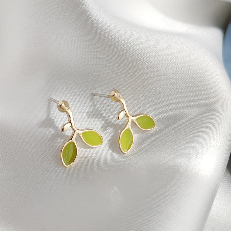 Wholesale S925 silver needle leaf rose small fresh flower earrings